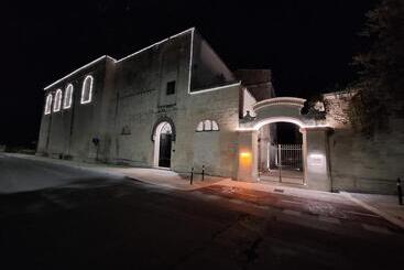 هتل Chiostro Dei Domenicani   Dimora Storica
