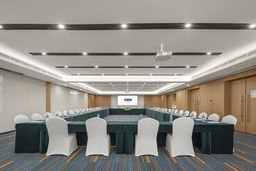هتل Holiday Inn Express Meishan Dongpo, An Ihg