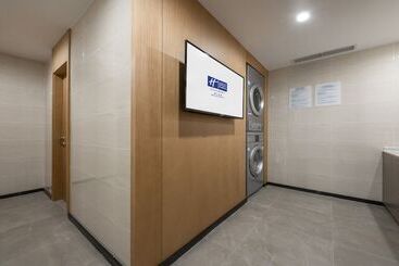 هتل Holiday Inn Express Meishan Dongpo, An Ihg