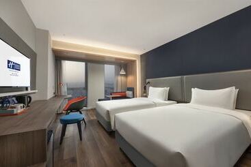 هتل Holiday Inn Express Meishan Dongpo, An Ihg
