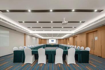 هتل Holiday Inn Express Meishan Dongpo, An Ihg