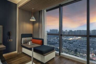 هتل Holiday Inn Express Meishan Dongpo, An Ihg