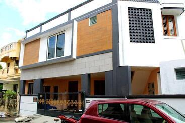 هتل La Villa Pondi Chérie Centertownbeachauroville