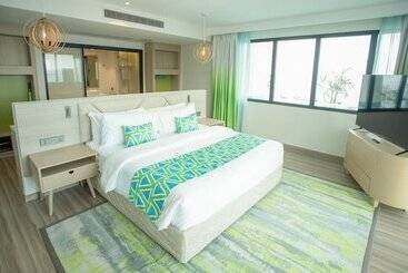 酒店 Lime Resort Manila