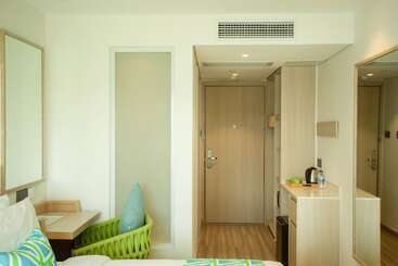 酒店 Lime Resort Manila