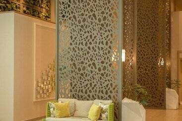 酒店 Lime Resort Manila