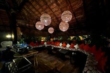 هتل Luhme Tulum Hostel