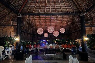 هتل Luhme Tulum Hostel