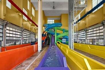 هتل Springhill Suites By Marriott Myrtle Beach Oceanfront