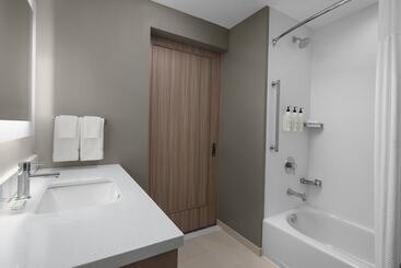 هتل Springhill Suites By Marriott Myrtle Beach Oceanfront