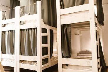 El Nido Hostel