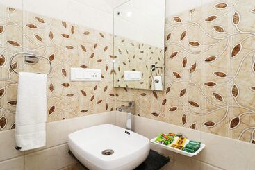 Airport Hotel Shivaka Inn