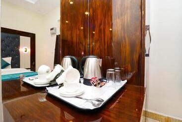 Airport Hotel Shivaka Inn