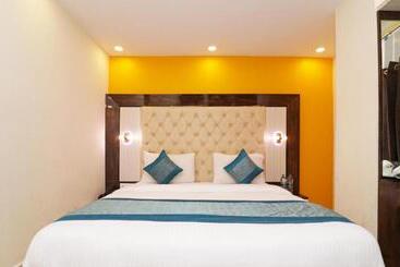 Airport Hotel Shivaka Inn