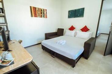 בית מלון כפרי Amazing Lombok Resort