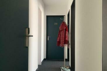 Отель B&b Stossplatz