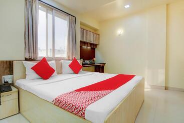 هتل Happy Homely Stay Near Pune Airport