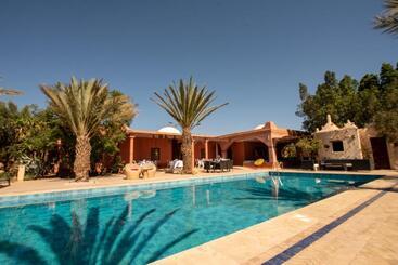 پانسیون L’oasis De Kima