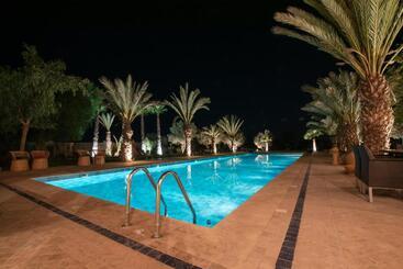 پانسیون L’oasis De Kima