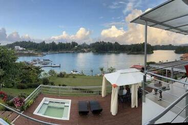 Hotel Bania Travels