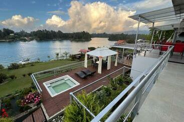 Hotel Bania Travels