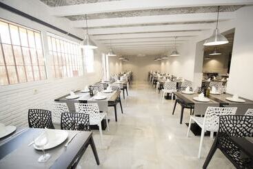Hostal Avenida