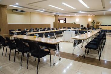 Crossroads Hotel Lilongwe