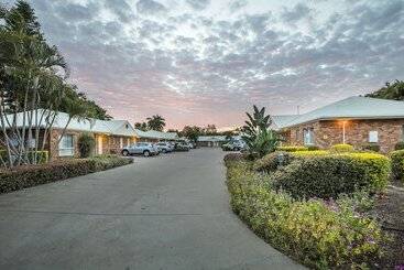 هتل Emerald Maraboon Motor Inn