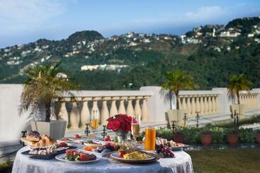 هتل Jaypee Residency Manor
