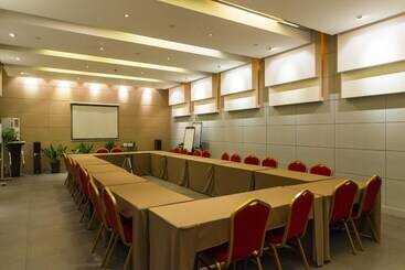 هتل Jinjiang Inn Yangzhou Siwangting Road
