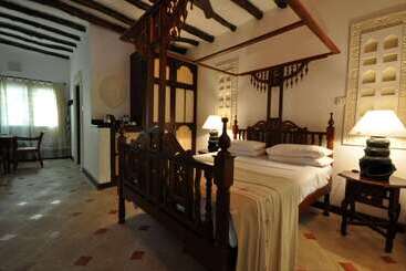 هتل Kilifi Bay Beach Resort