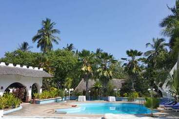 هتل Kilifi Bay Beach Resort