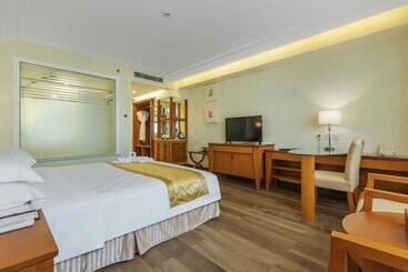 Haikou Jingheng Hotel   Formerly The New Osrock