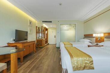 Haikou Jingheng Hotel   Formerly The New Osrock
