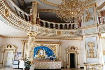 هتل Royal Garden