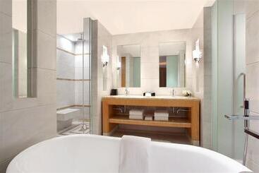 هتل Sheraton Zhoushan