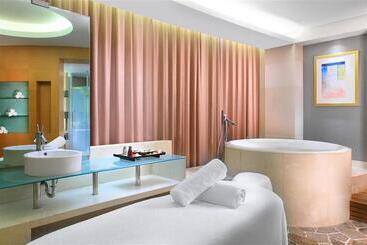 هتل Sheraton Zhoushan