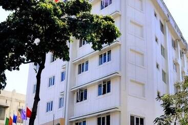 Fabhotel Prime Stalin Pleasant Park   Nr Mgr Memorial & Anna Memorial