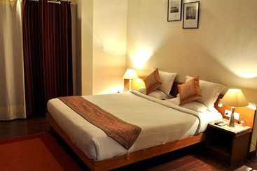 هتل Sterling Suites Langford Town