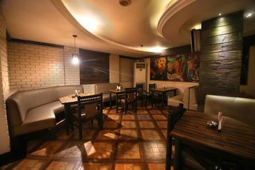 اقامتگاه Mpt Kalchuri Residency, Jabalpur