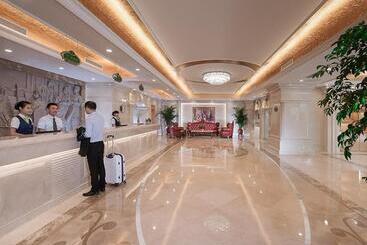 Vienna International Hotel Shenzhen Jingtian