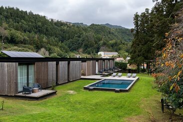 تختخواب و صبحانه Landescape Furnas