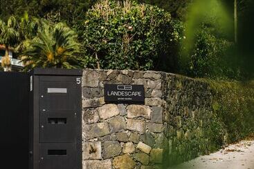تختخواب و صبحانه Landescape Furnas