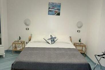 Blue Sea B&b