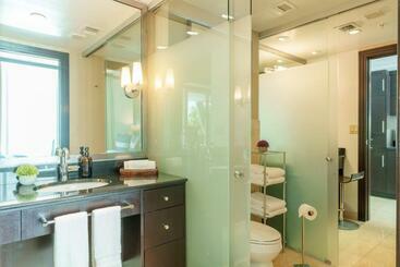 Boutique Suites 3 Min Walk To Beach