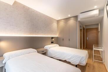 Eightrooms La Rioja Pension