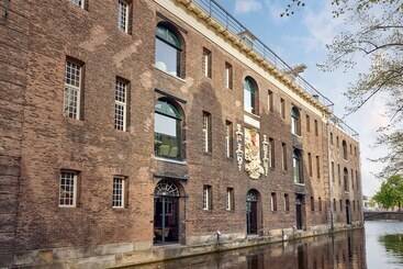 هتل Arsenaal Delft