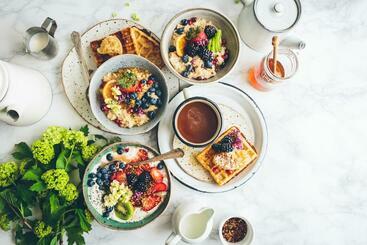 M K Hotel And Restaurant