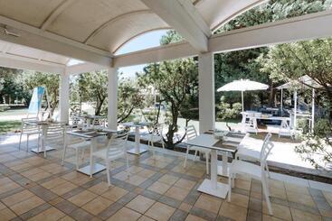 هتل Nicolaus Club La Giurlita