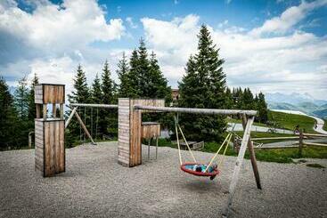 پانسیون Berghaus Tirol